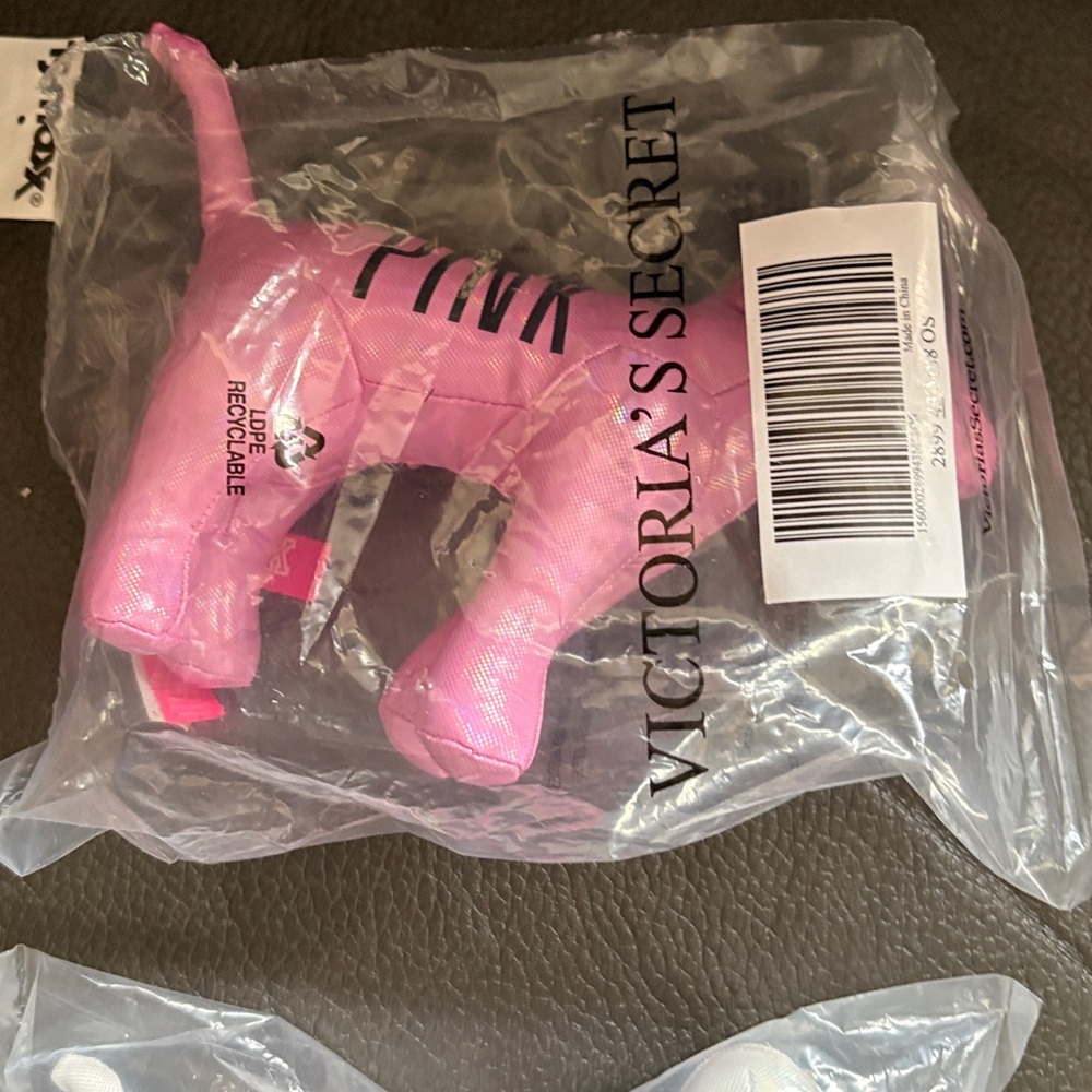 Victoria secret pink set of two shimmery dogs in pink and white - Picture 8 of 9